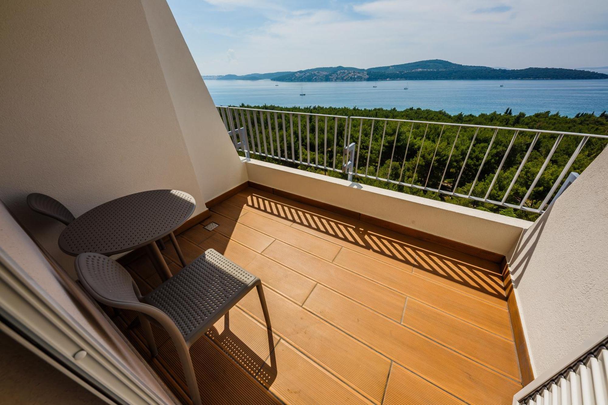 Hotel Medena Seget Donji ภายนอก รูปภาพ
