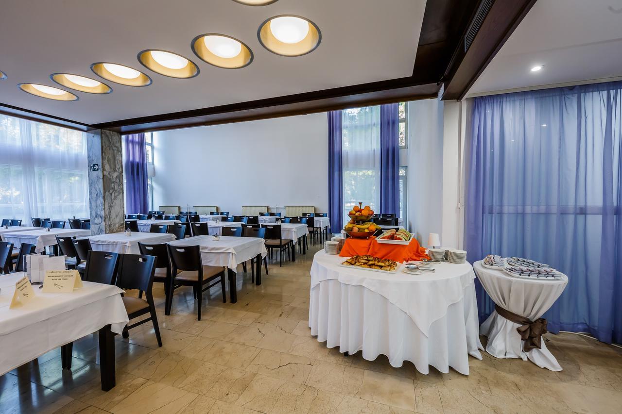 Hotel Medena Seget Donji ภายนอก รูปภาพ